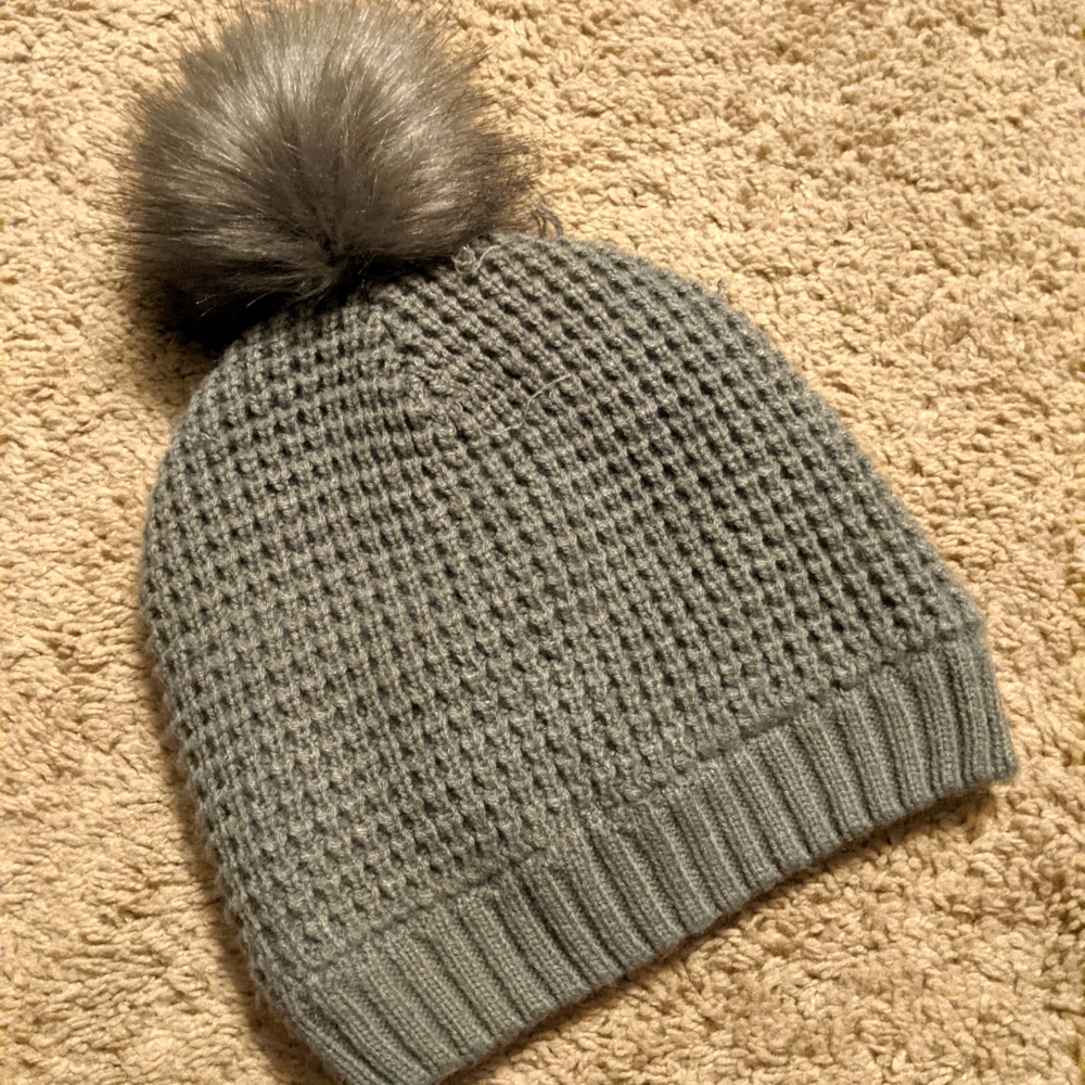 Authentic Jessica Simpson Winter Hat Grey